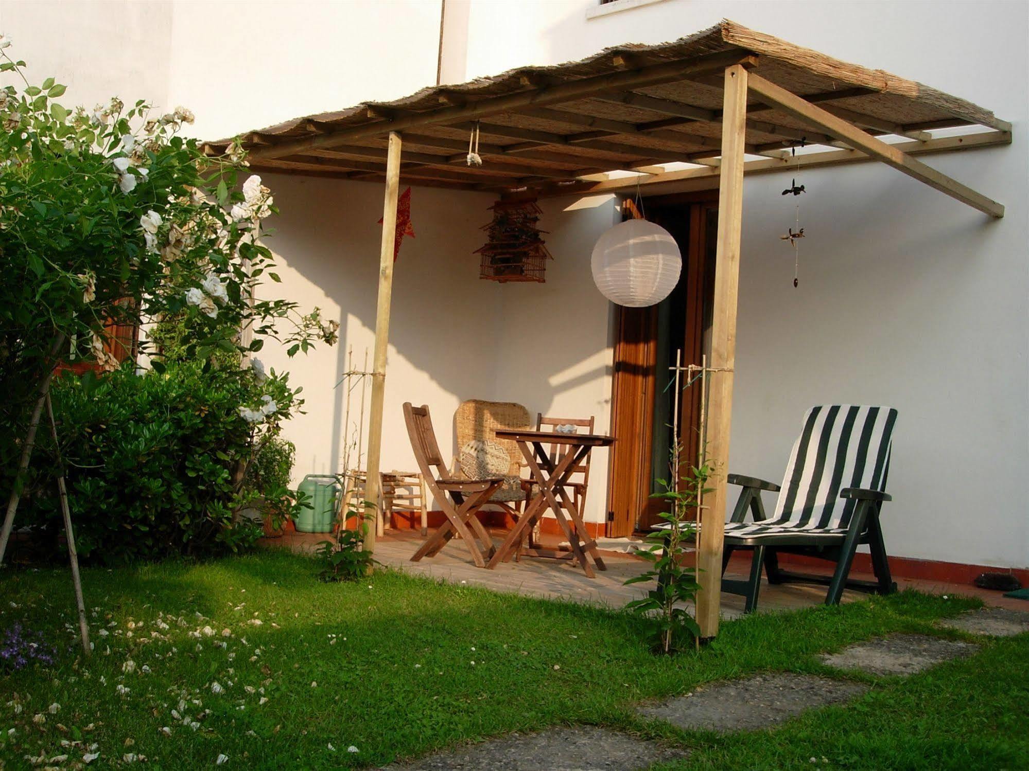 B&B Nautilus Puegnago del Garda Esterno foto