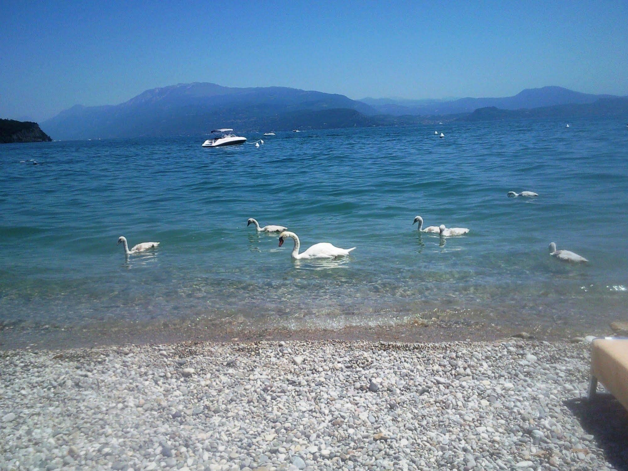 B&B Nautilus Puegnago del Garda Esterno foto